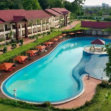 36Manor International Sport Hotel Vientiane Exterior photo