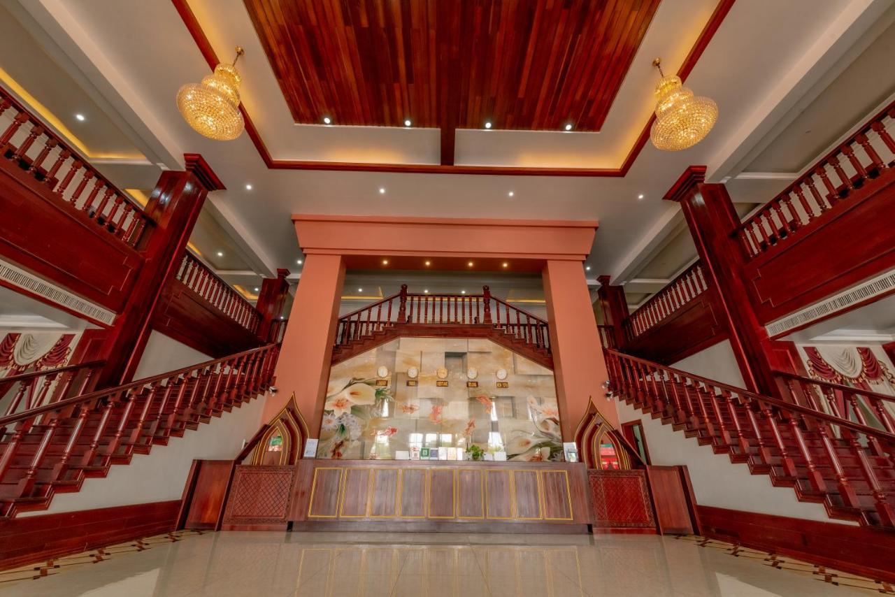 36Manor International Sport Hotel Vientiane Exterior photo