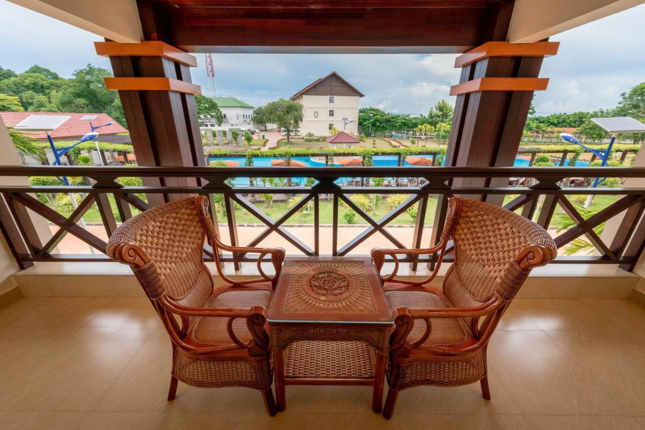 36Manor International Sport Hotel Vientiane Exterior photo